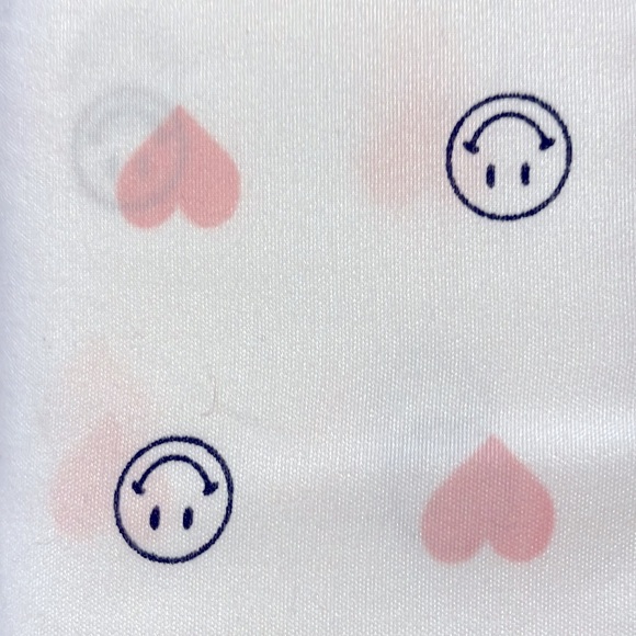 🩷😊Adorable Queen Sheet Set 🩷😊 NWT 🩷 Hearts & Smiles! Super cute & soft! - Picture 11 of 13
